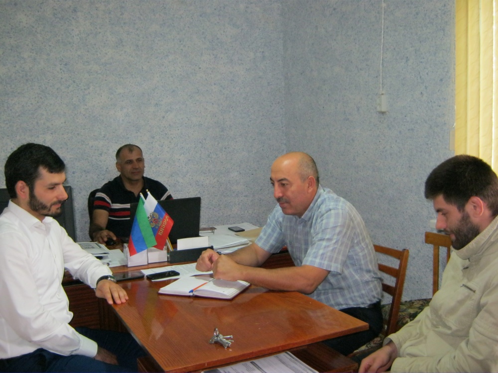 Рабочая группа АТК Хасавюртовского района продолжает профилактические выездные мероприятия антитеррористической направленности.