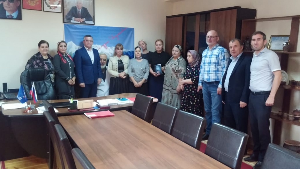 В отделе культуры Хасавюртовского района прошла презентация книги профессора Римского университета Джалалудина Саидбегова.