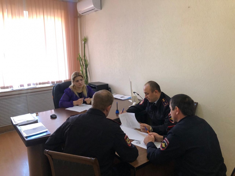 В администрации Хасавюртовского района обсудили  ход реализации  Всероссийской акции  «Дети России — 2019» .