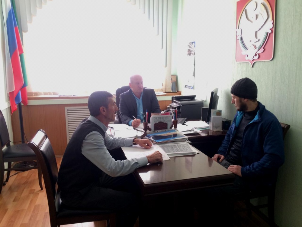 В Хасавюртовском районе продолжаются мероприятия по адаптации к мирной жизни бывших членов НВФ.