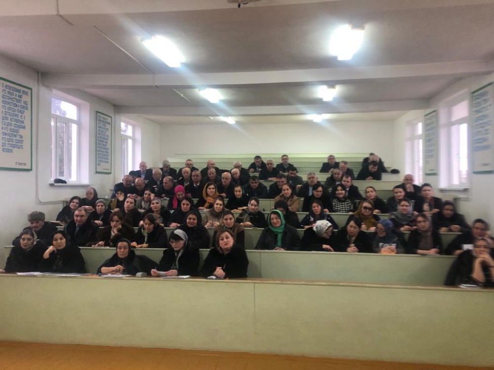 Работники образования Хасавюртовского района обсудили вопросы смены формата образовательных учреждений
