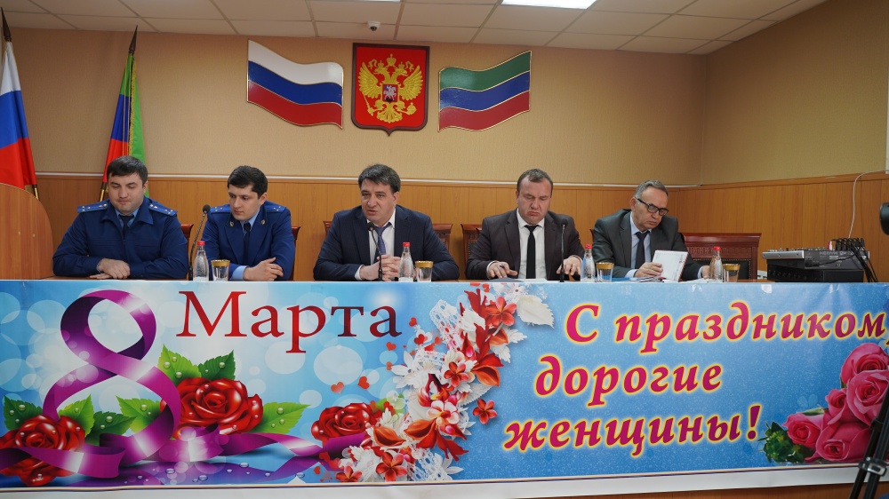 Джамбулат Салавов: В Хасавюртовском районе для молодых специалистов образования и здравоохранения созданы все комфортные условия