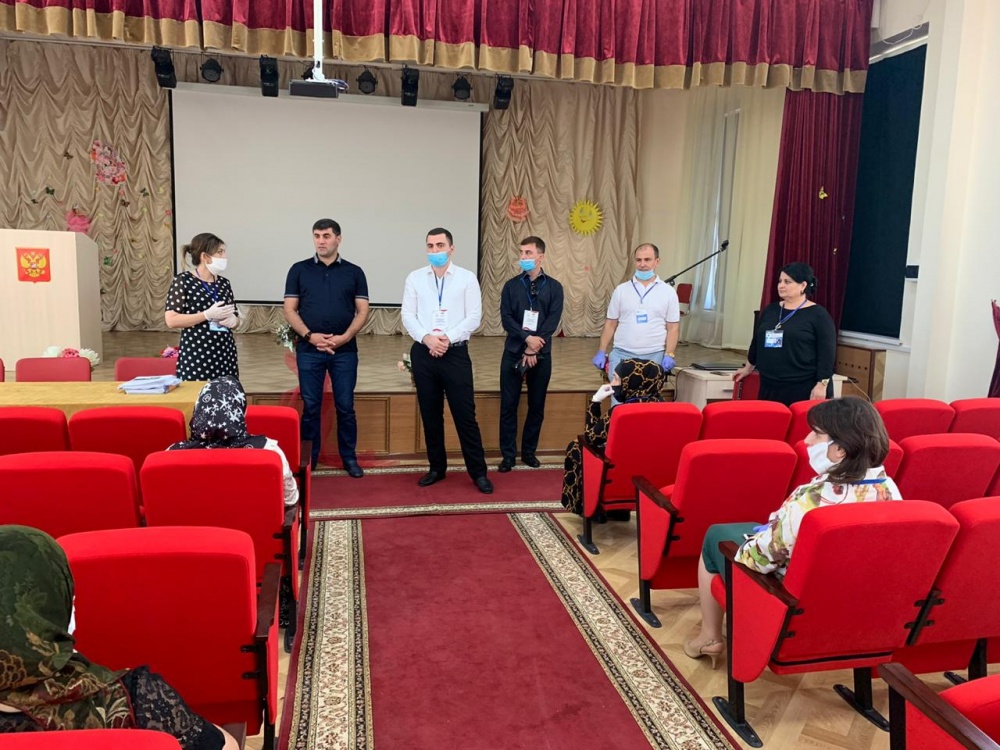 В Хасавюртовском районе  все участники проведения ЕГЭ прошли тестирование на Covid -19