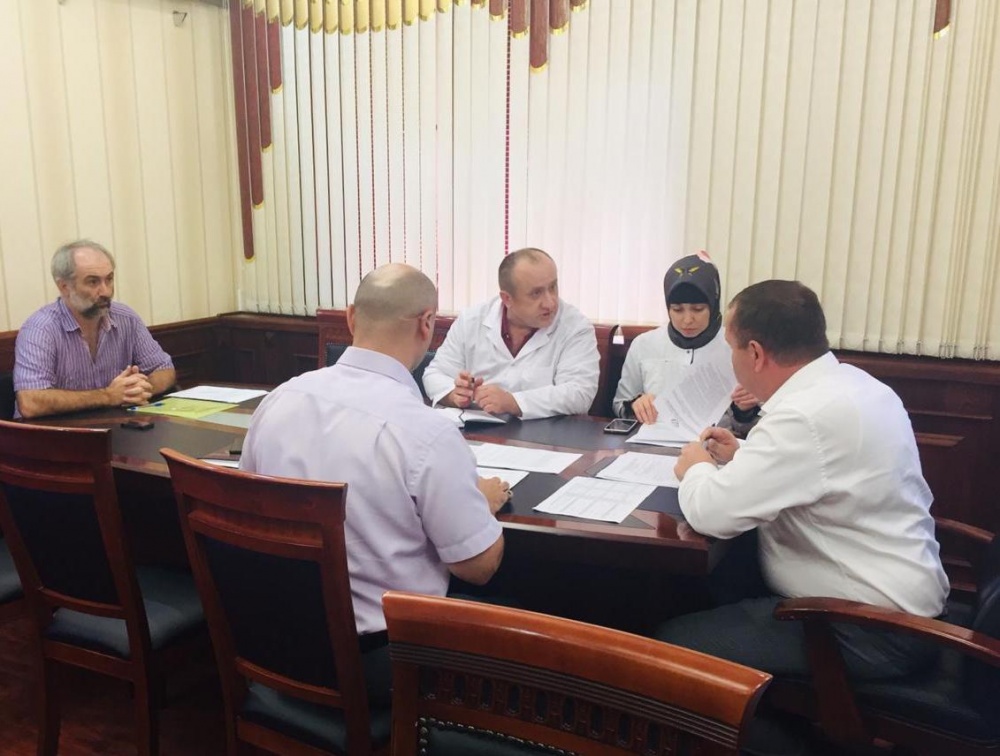 В администрации Хасавюртовского района обсудили  эпидемиологическую ситуацию с Covid -19