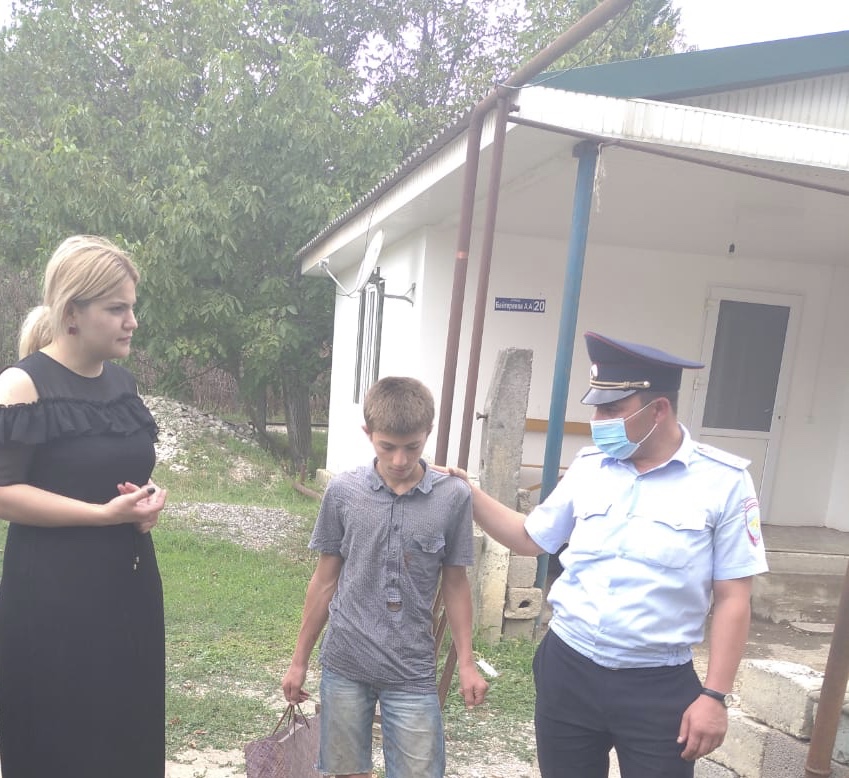 В Хасавюртовском районе  стартовала акция «Помоги пойти учиться»