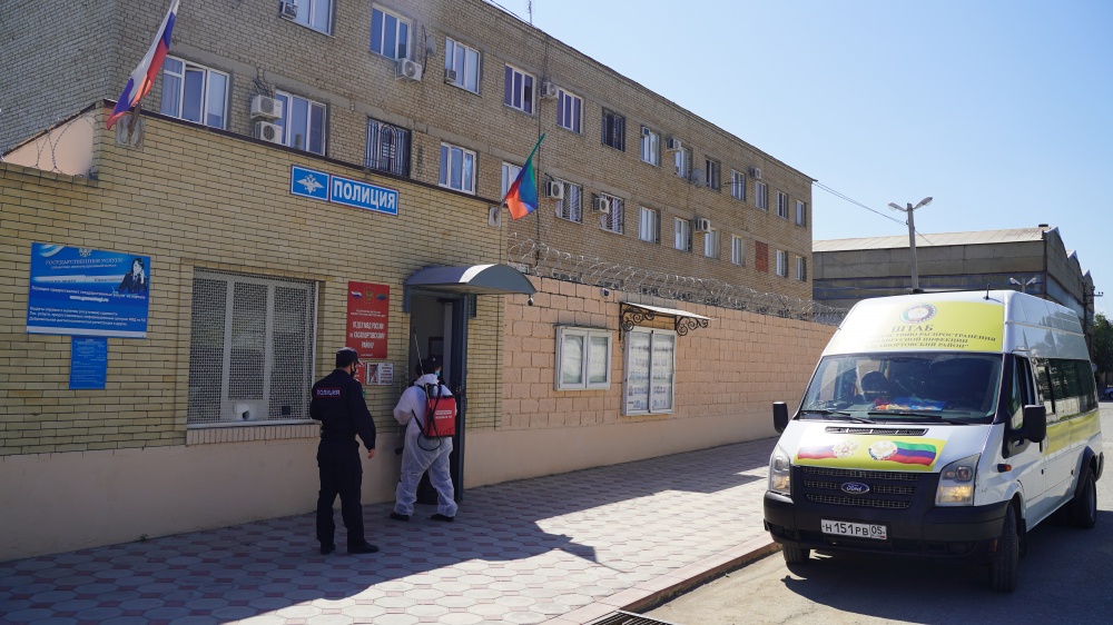 В госучреждениях Хасавюртовском районе продолжаются профилактические дезинфекционные мероприятия