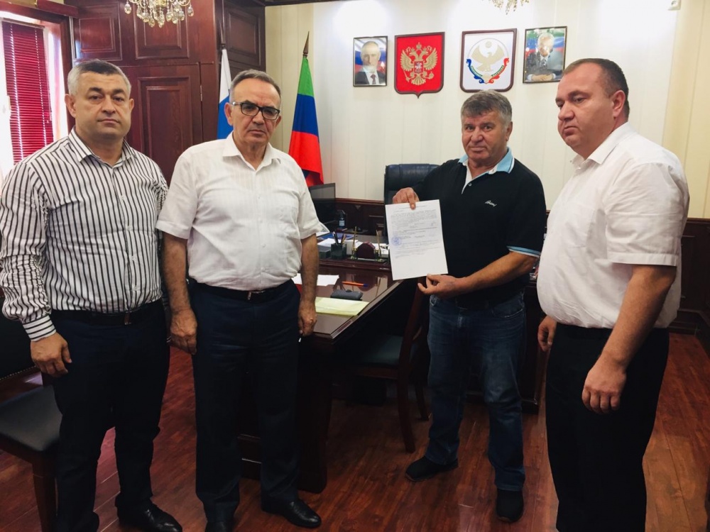 Изамутдину Палаганову вручили жилищный сертификат, как  участнику ликвидации аварии на Чернобыльской АЭС
