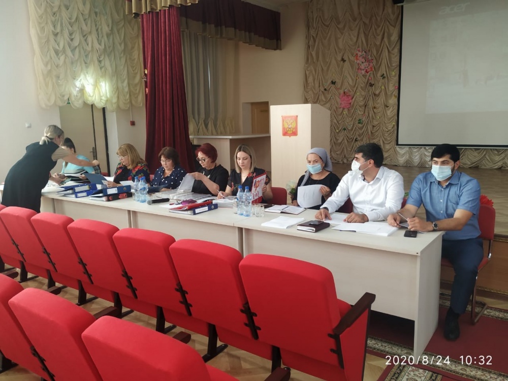 В Хасавюртовском районе прошла аттестация руководителей образовательных учреждений