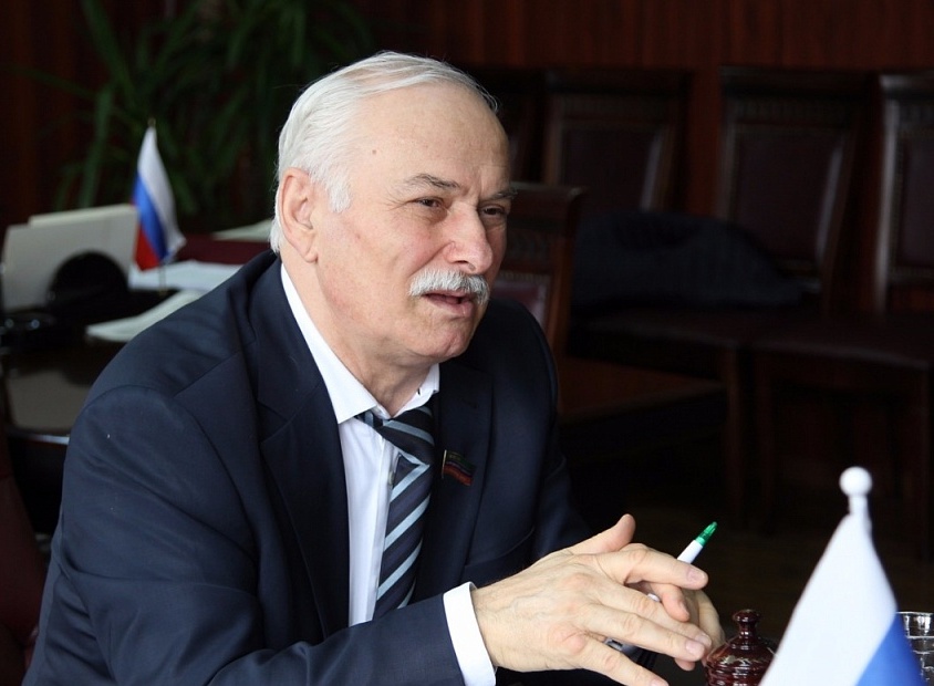 Первый заместитель Председателя НС РД Сайгидахмед Ахмедов выражает  соболезнования родным и близким Абасова Багадура Хадисовича