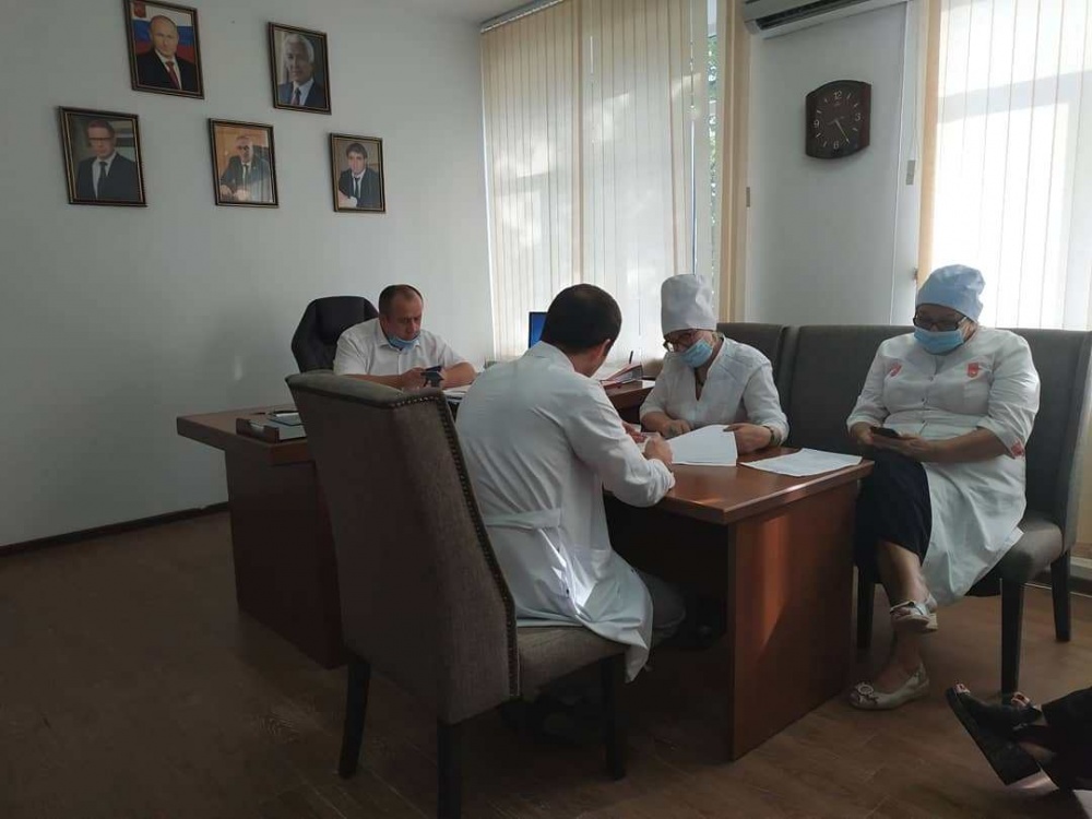 В ЦРБ Хасавюртовского района обсудили плановые мероприятия