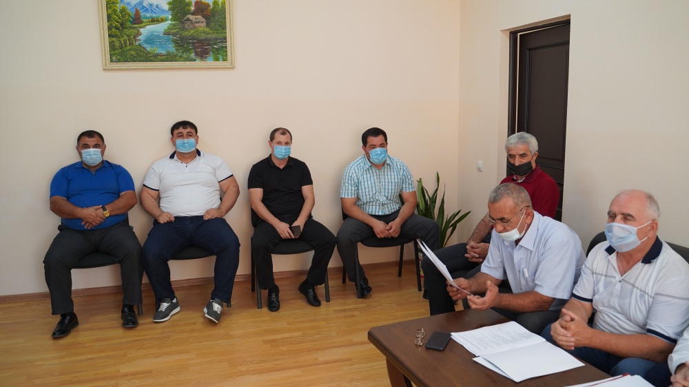 В с.Эндирей состоялась организационная сессия Собрания депутатов муниципального образования седьмого созыва.