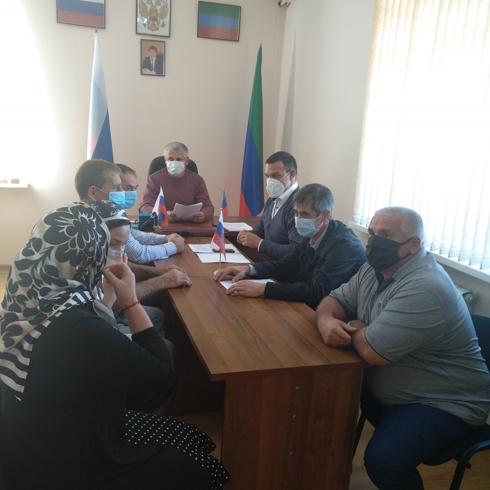Рабочая группа АТК Хасавюртовского района провела очередные профилактические мероприятия с выделенной категорией лиц
