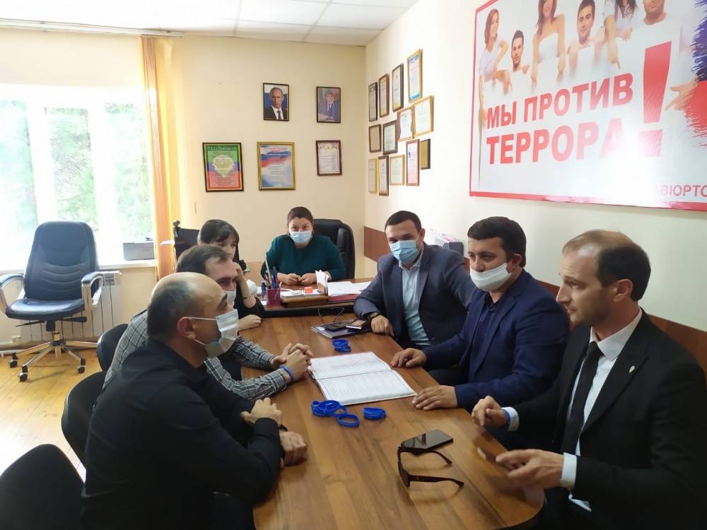 Межведомственная рабочая группа при АТК   Хасавюртовского района   провела круглый стол  по противодействию идеологии экстремизма и терроризма