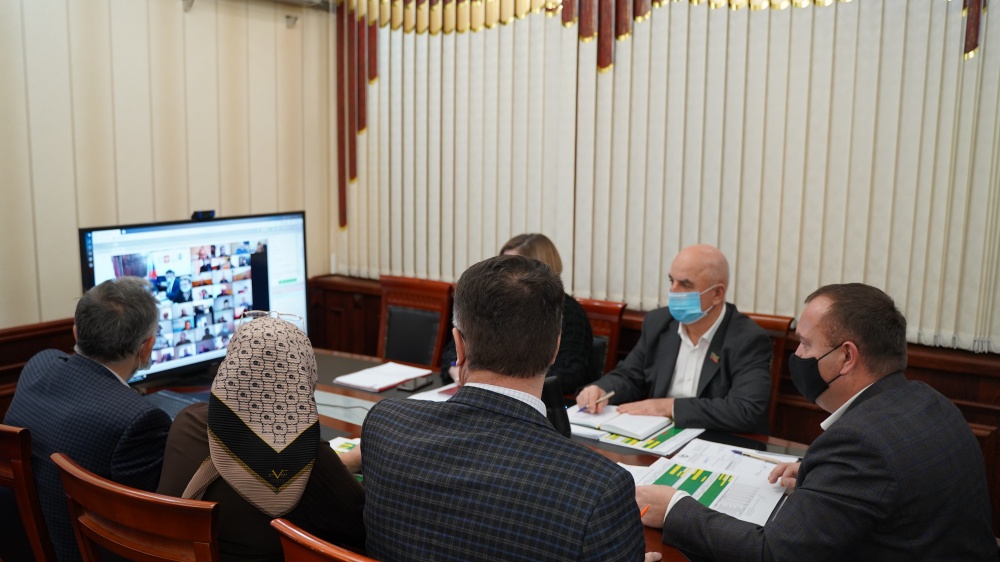 В администрации Хасавюртовского района состоялось очередное  совещание с главами поселений в режиме ВКС