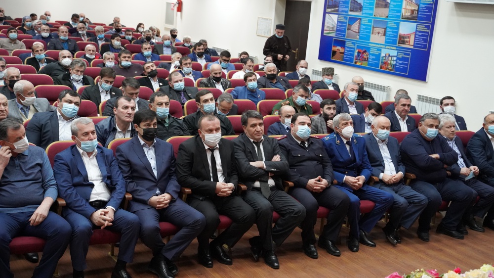 Депутаты районного Собрания единогласным Решением избрали Главой Хасавюртовского  района  Джамбулата Салавова
