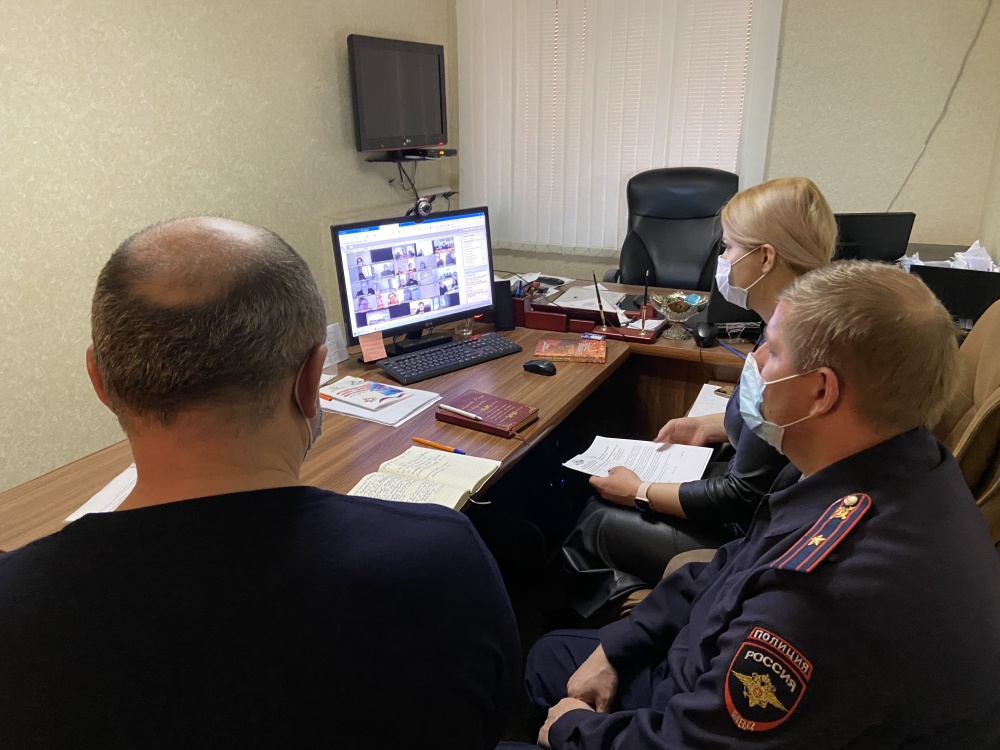Представители Межведомственной  рабочей группы Хасавюртовского района приняли участие в работе ВКС Министерства образования РД