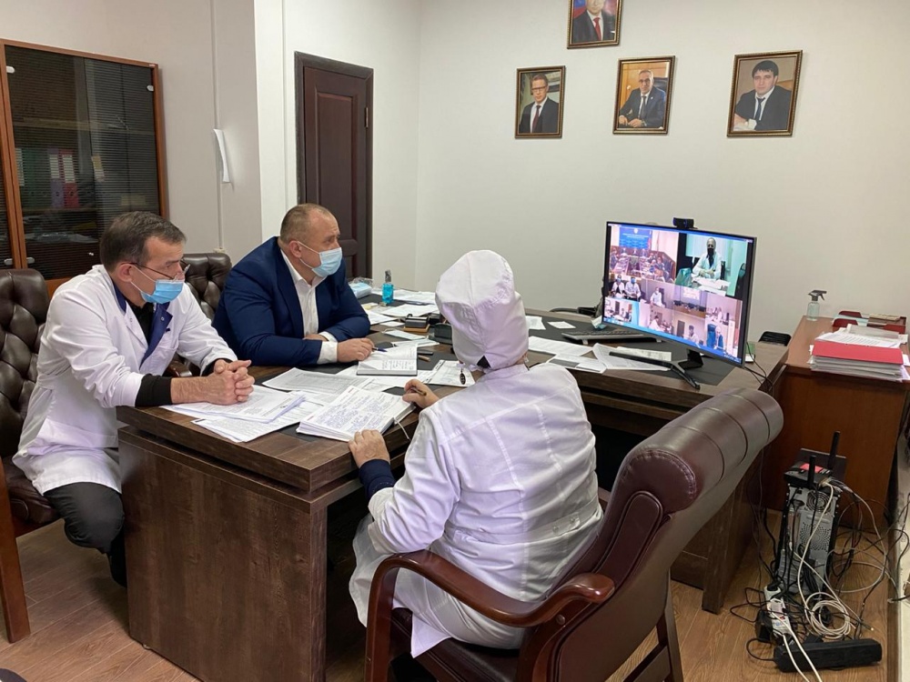 В ЦРБ Хасавюртовского района обсудили вопросы лекарственного обеспечения