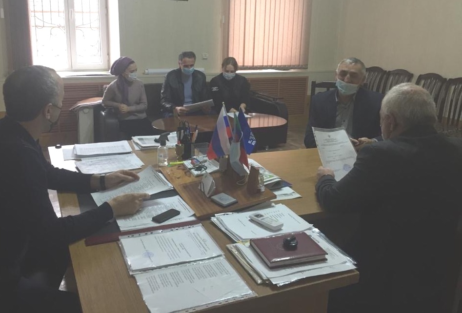 В администрации селения Аксай Хасавюртовского района провели очередное заседание оперативного штаба по борьбе  с Covid -19