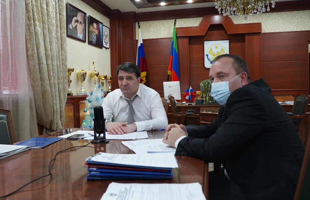 Глава Хасавюртовского района принял участие в работе совещания в режиме видеоконференцсвязи под руководством Инсафа Хайруллина