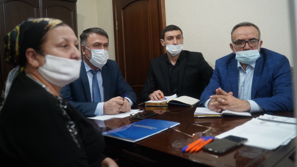 В администрации Хасавюртовского района состоялось  совещание с главами поселений в режиме ВКС