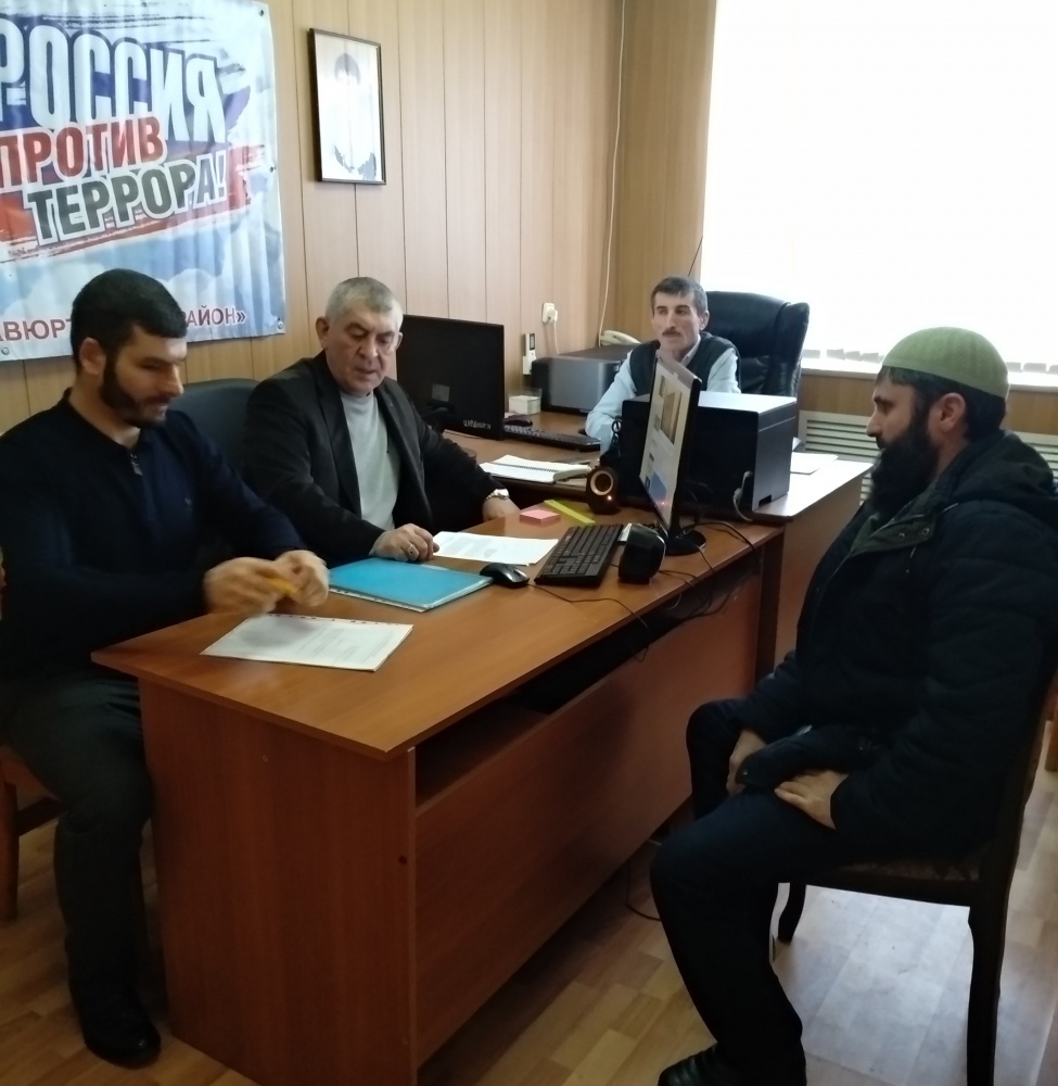 Отдел АТК Хасавюртовского района продолжает мероприятия по антитеррористической защищенности объектов