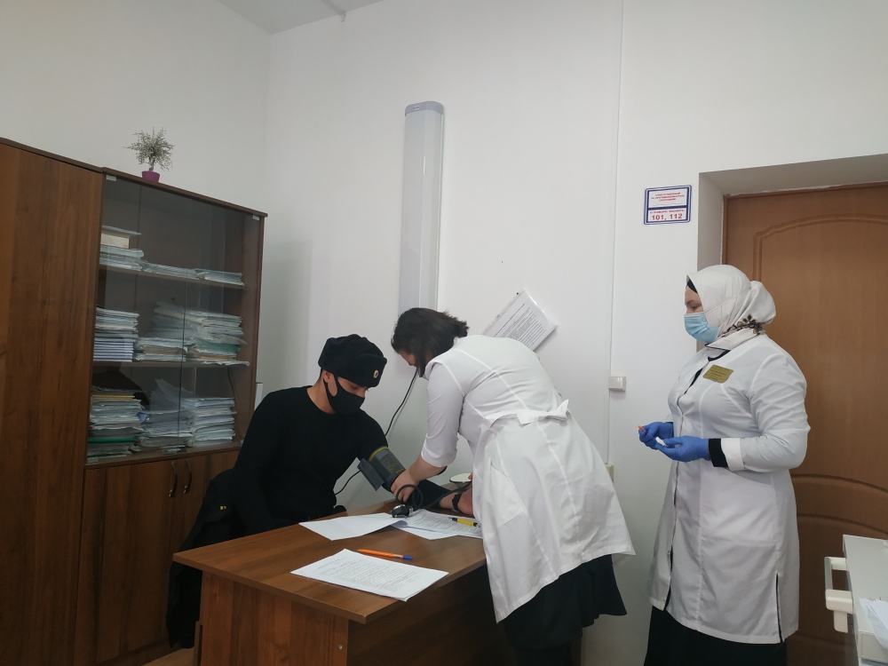 Сотрудники ОМВД по Хасавюртовскому району личным составом проходят  вакцинацию от Covid-19