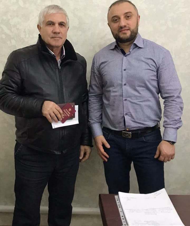 В рамках праздничных мероприятий 100 летия образования ДАССР в УСЗН Хасавюртовского района вручили удостоверения « Ветеран труда»