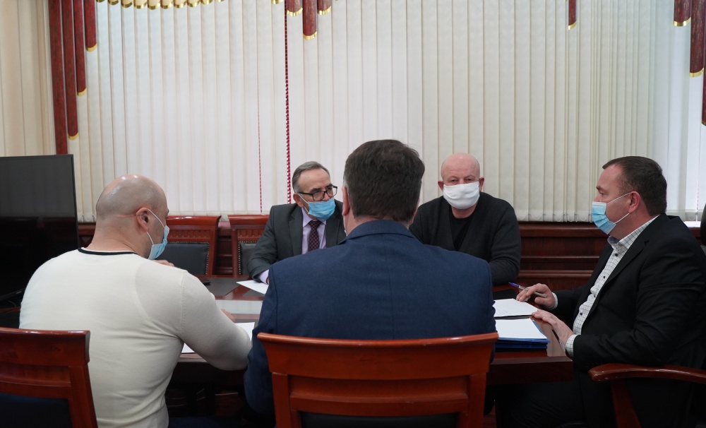 В администрации Хасавюртовского района обсудили актуальные вопросы жизнедеятельности поселений