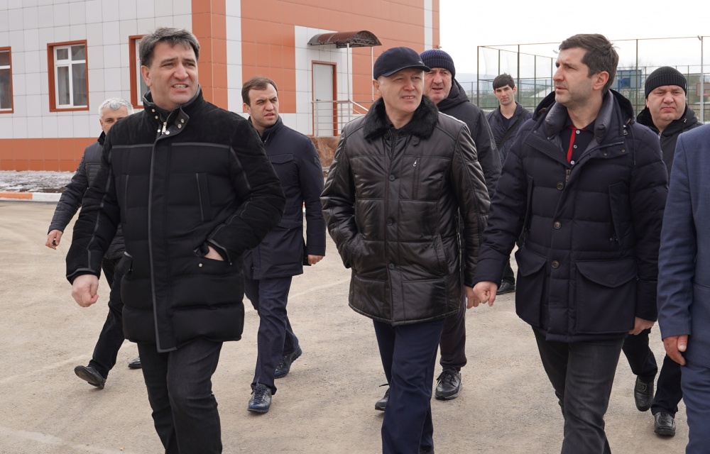 Первый заместитель Председателя Правительства РД Батыр Эмеев проинспектировал ход строительства социальных объектов в Хасавюртовском районе