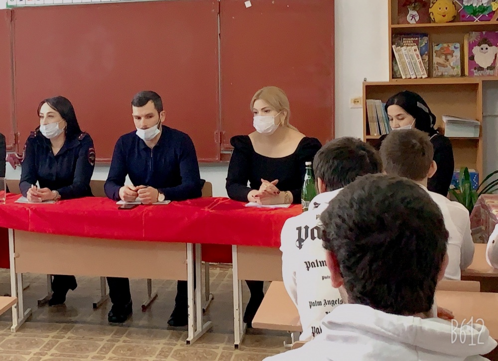 Лекторская группа администрации Хасавюртовского района провела очередные выездные  мероприятия  в школах