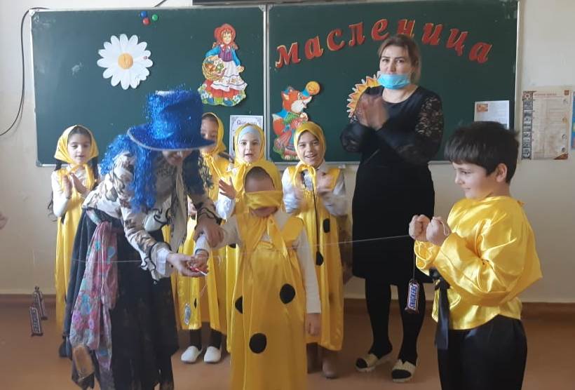 В рамках праздничных мероприятий 100 летия образования ДАССР школьникам  Хасавюртовского района рассказали о весенней Масленице