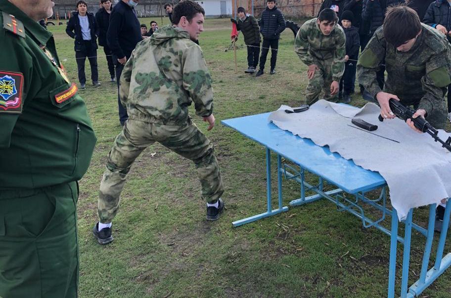 В Хасавюртовском районе прошел муниципальный этап Всероссийской военно — спортивной игры «Зарница»