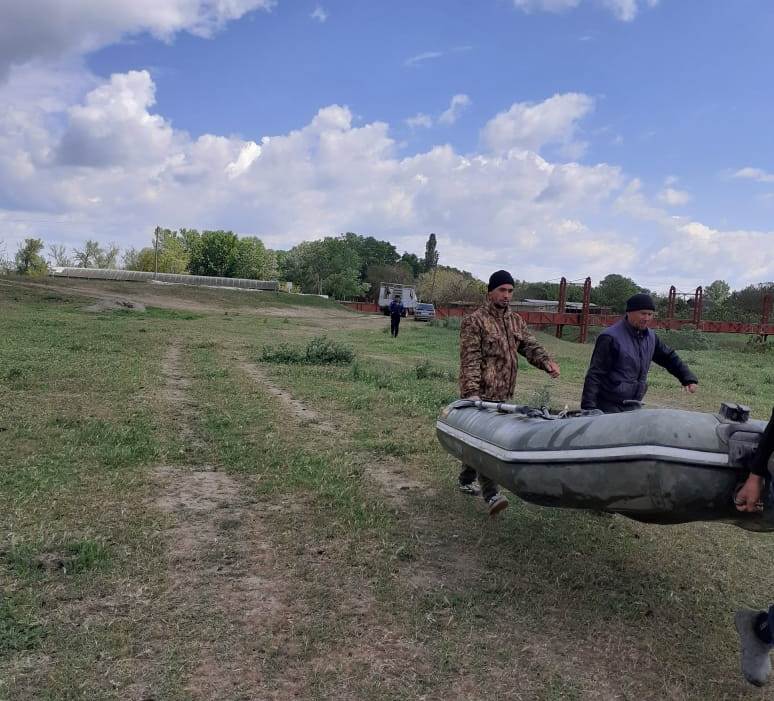 Третий день районный штаб под руководством Главы Хасавюртовского района Джамбулата Салавова проводит поисково – спасательную операцию