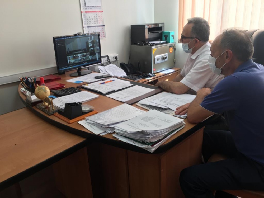 Администрация Хасавюртовского района приняла участие в работе совещания  в режиме видеоконференцсвязи Министерства цифрового развития РД
