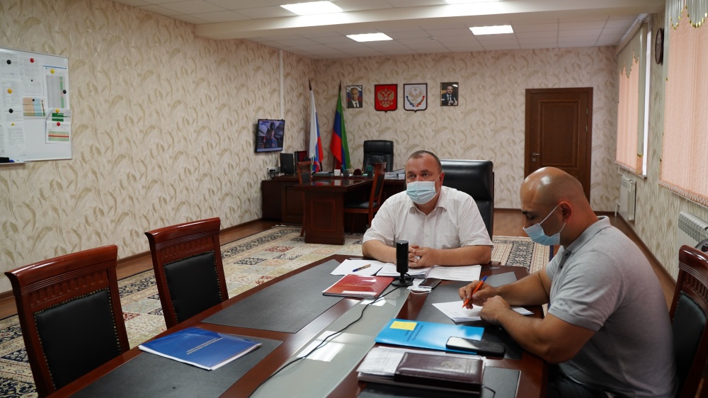 Администрация  Хасавюртовского района приняла участие в работе Правительственного совещания  в режиме видеоконференцсвязи под руководством Сергея Меликова