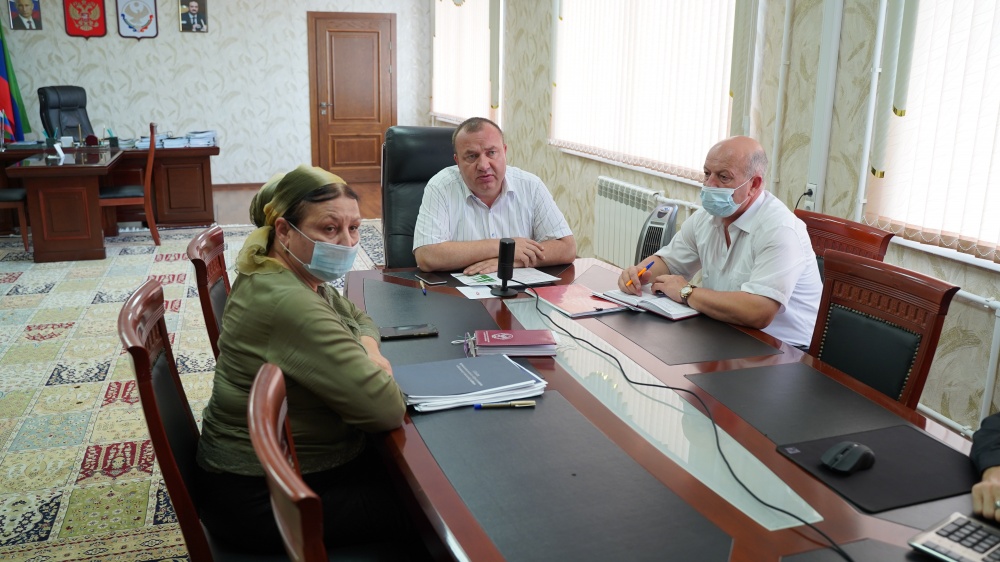 В администрации Хасавюртовского района состоялось очередное   совещание с главами поселений в режиме ВКС