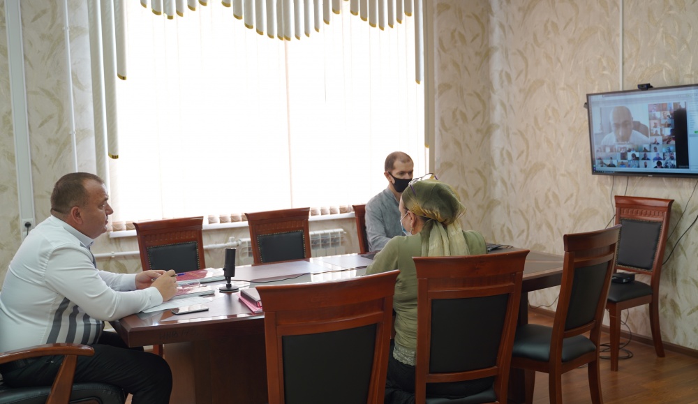 В администрации Хасавюртовского района состоялось  очередное совещание с главами поселений в режиме ВКС