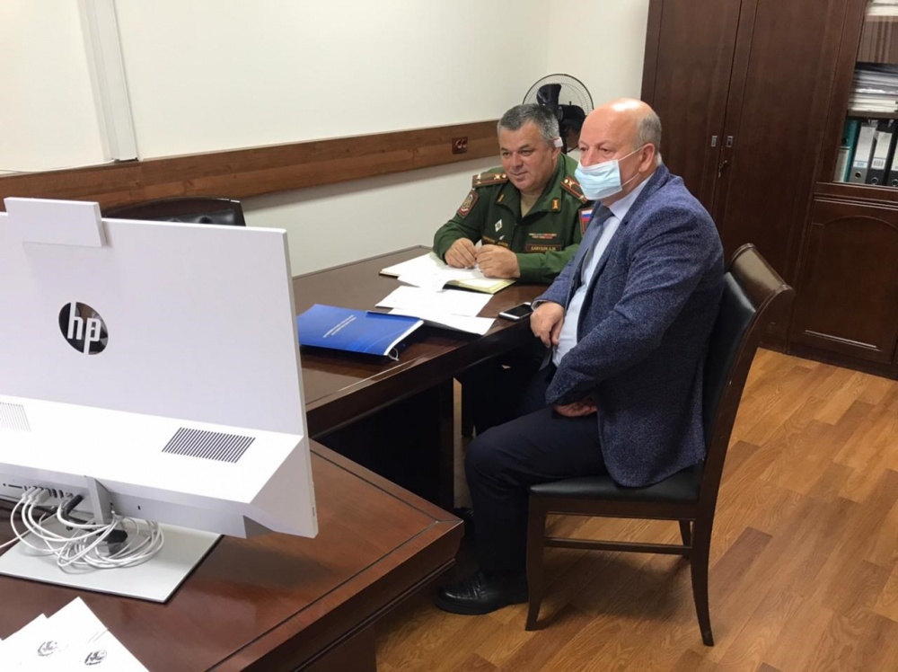 Администрация Хасавюртовского района приняла участие в работе совещания в режиме ВКС под руководством заместителя председателя Правительства Республики Дагестан Р.Джафарова