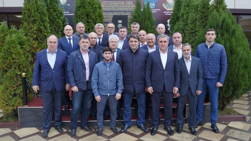 В Хасавюртовском районе торжественно чествовали Олимпийского Чемпиона Заура Угуева