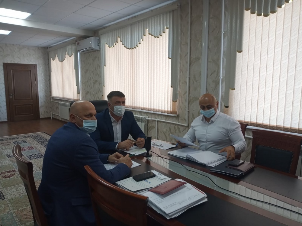 Администрация Хасавюртовского района приняла участие в работе правительственного совещания в режиме ВКС под руководством Председателя Правительства Республики Дагестан Амирханова А.Г.
