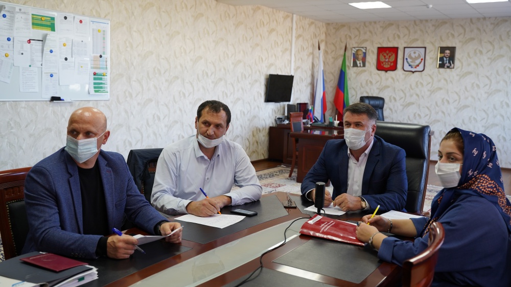 Администрация Хасавюртовского района приняла участие в работе совещания Министерства энергетики и ЖКХ РД в режиме видеоконференцсвязи