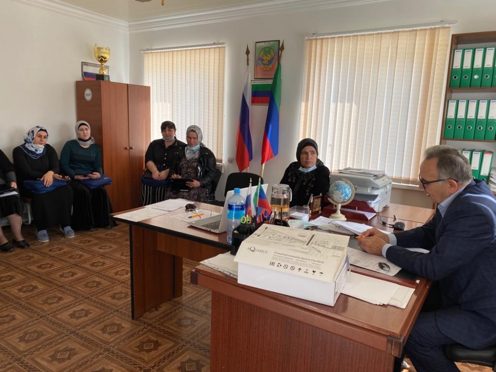 В Хасавюртовском районе прошел инструктаж с ответственными работниками по переписи населения