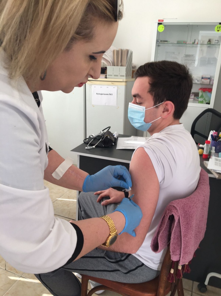 Спортсмены Хасавюртовского района прошли вакцинацию