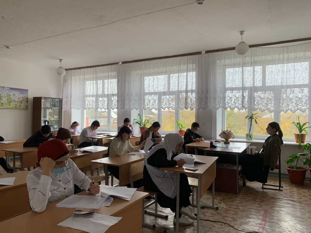 Муниципальный этап олимпиады по обществознанию провели в школах Хасавюртовского района