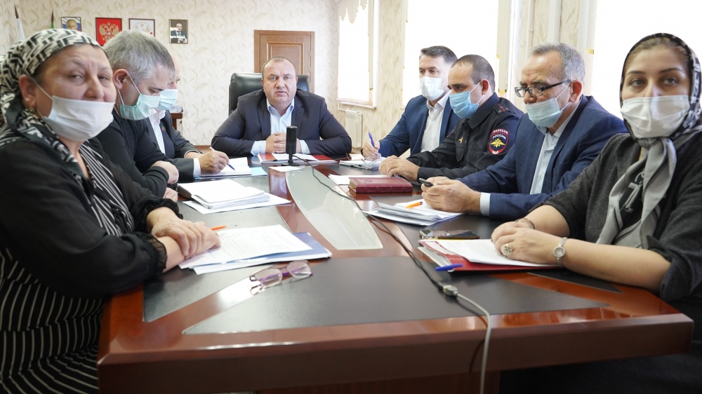 В администрации Хасавюртовского района состоялось очередное   рабочее совещание с главами поселений в режиме ВКС