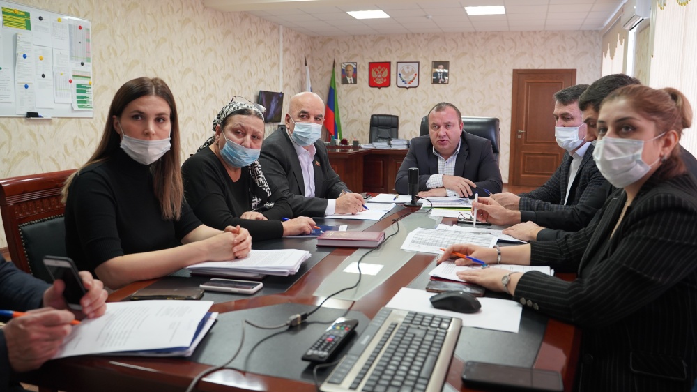 В администрации Хасавюртовского района состоялось очередное  еженедельное совещание с главами поселений в режиме ВКС