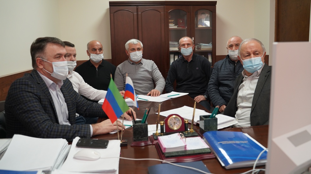 Администрация Хасавюртовского района приняла участие в работе совещания в режиме видеоконференцсвязи Агентства по предпринимательству и инвестициям РД
