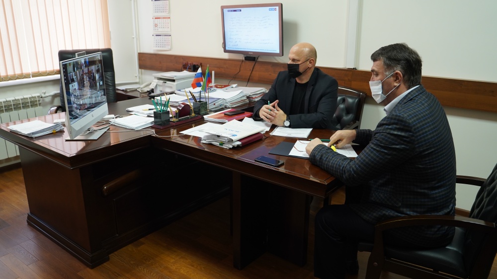 Администрация Хасавюртовского района приняла участие в работе заседания Штаба по устойчивому экономическому развитию предприятий энергетики и ЖКХ   в режиме видеоконференцсвязи