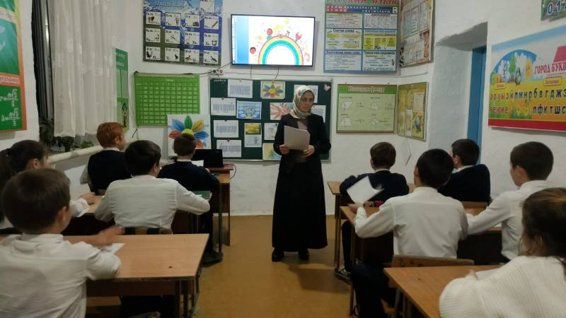 В образовательных учреждениях Хасавюртовского района прошли классные часы «Толерантность спасёт мир»