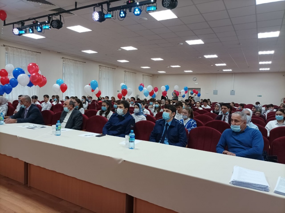 Работники Прокуратуры Хасавюртовского района приняли участие в Олимпиаде приуроченной  к предстоящему 300-летию органов Прокуратуры